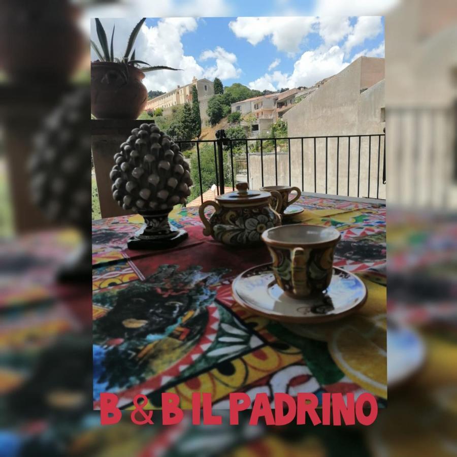 B&B Il Padrino Savoca Bagian luar foto