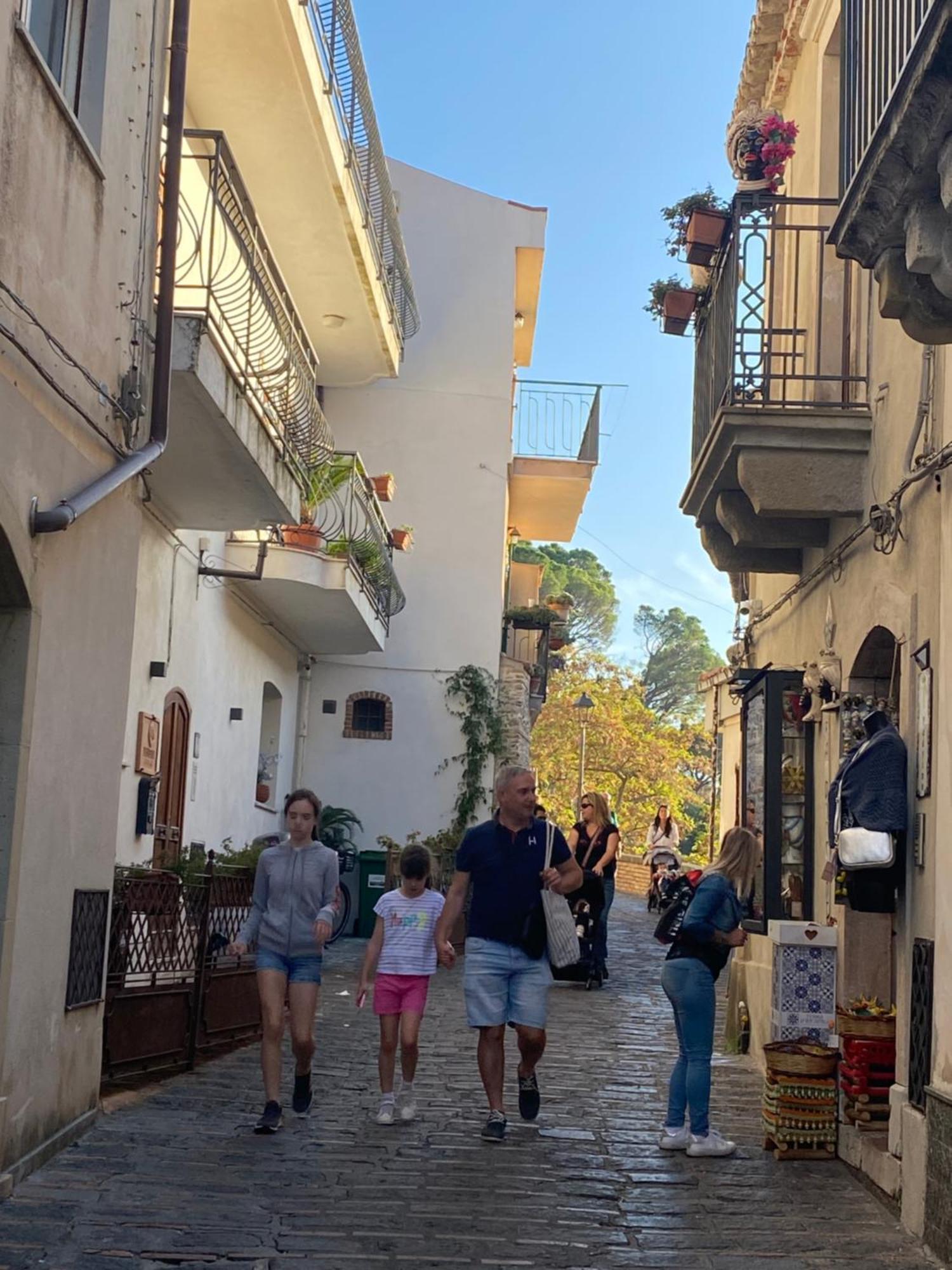 B&B Il Padrino Savoca Bagian luar foto