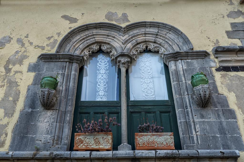 B&B Il Padrino Savoca Bagian luar foto