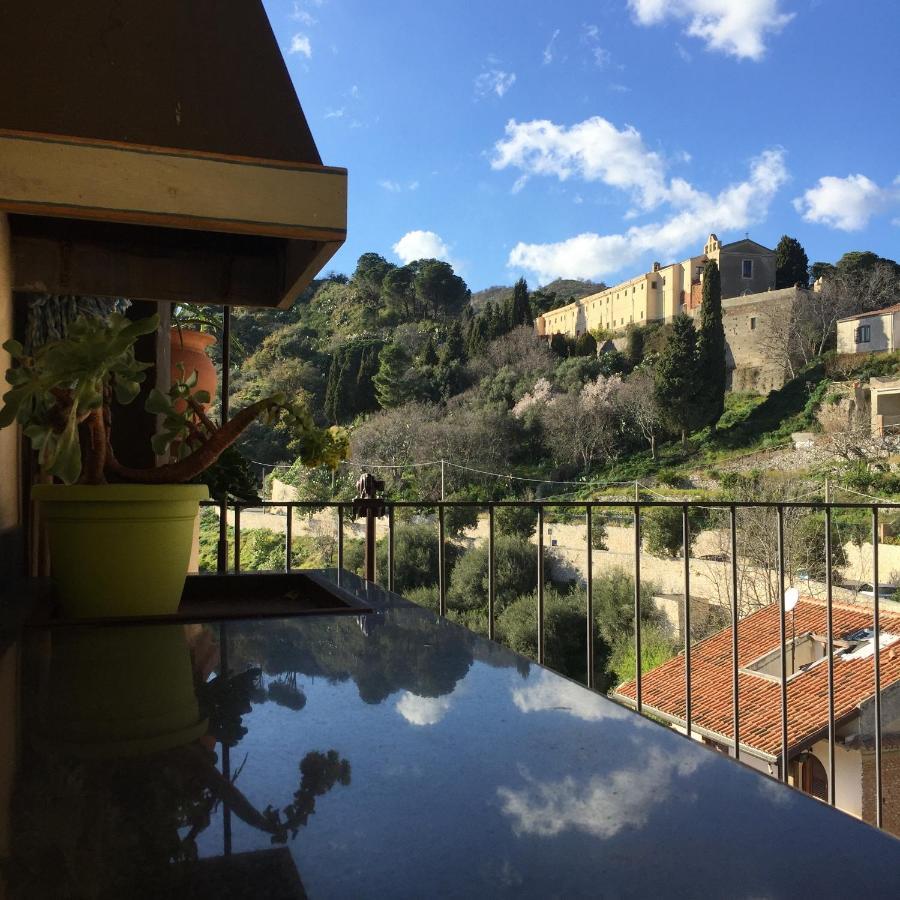 B&B Il Padrino Savoca Bagian luar foto