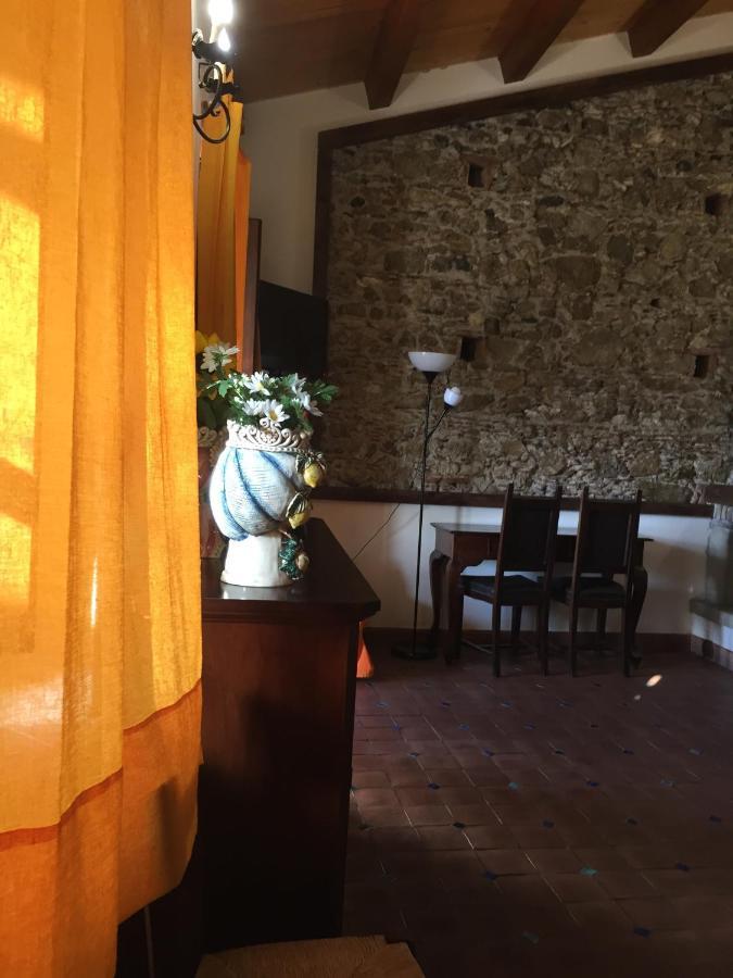 B&B Il Padrino Savoca Bagian luar foto